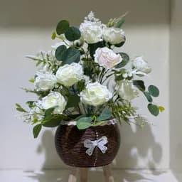 Ivory Whisper Arrangement