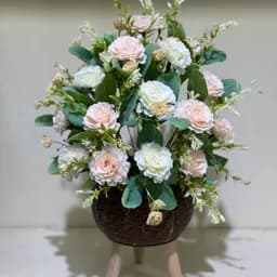 White & Blush Floral Arrangement